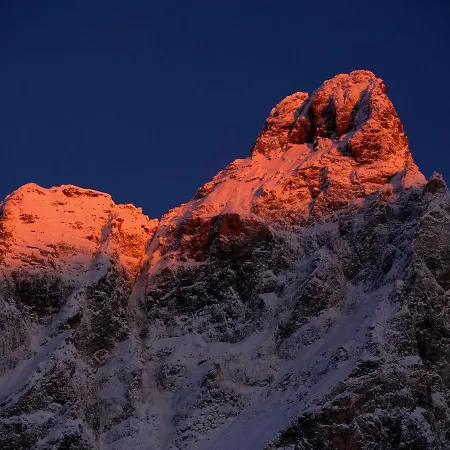 In Aosta Valley Near Lift Апартаменти
