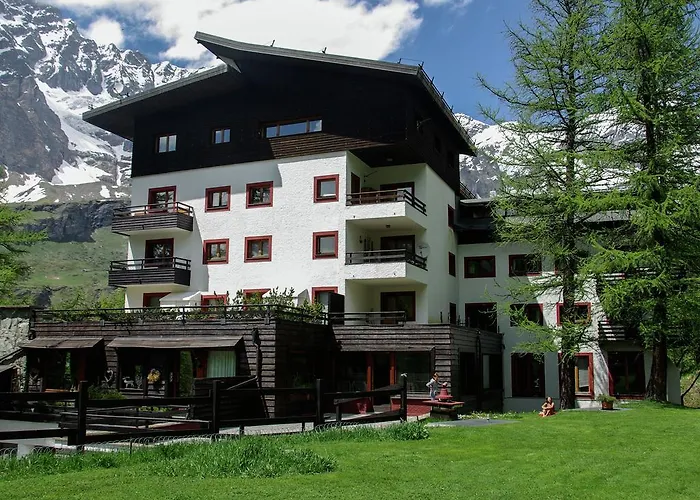 דירה In Aosta Valley Near Lift